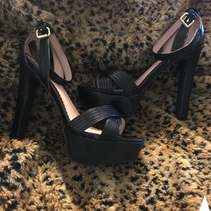 Collin Stuart size 8 1/2